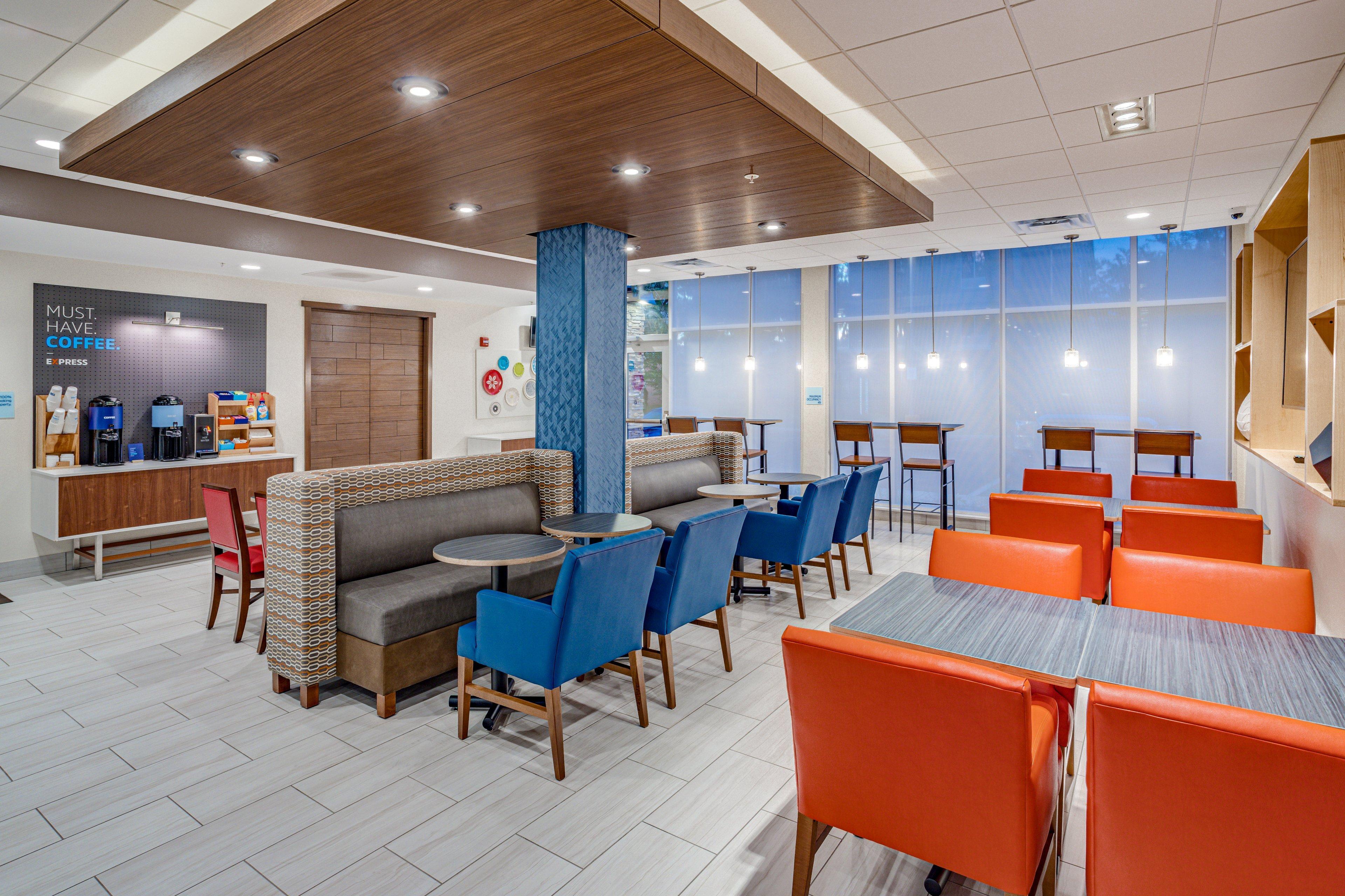 Holiday Inn Express & Suites - Elkhart North By Ihg Dış mekan fotoğraf