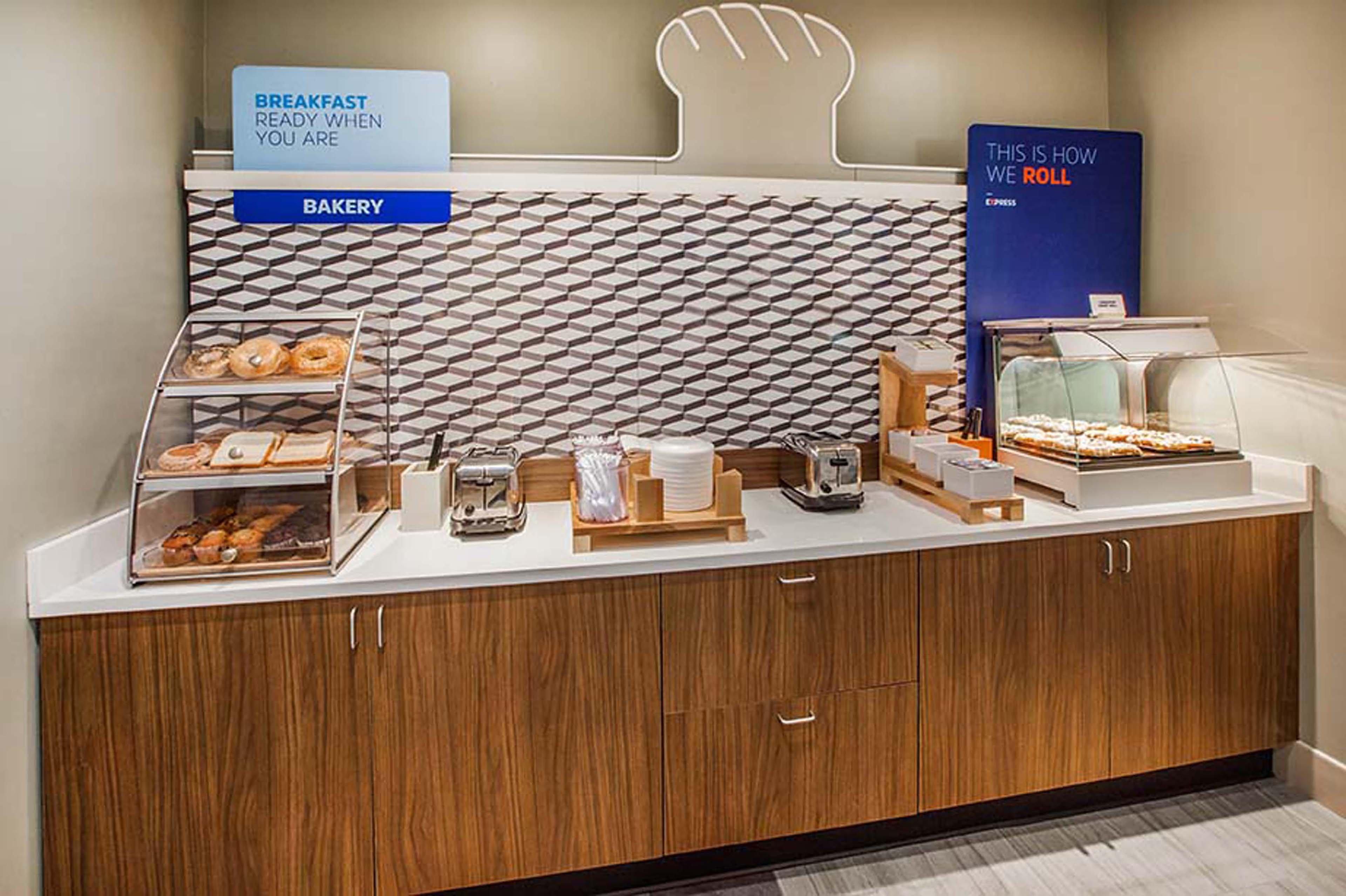 Holiday Inn Express & Suites - Elkhart North By Ihg Dış mekan fotoğraf
